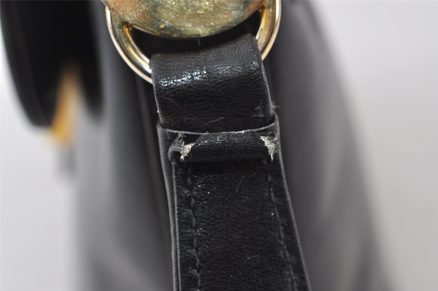 Authentic GUCCI Vintage Shoulder Bag Purse Leather Black 5353I