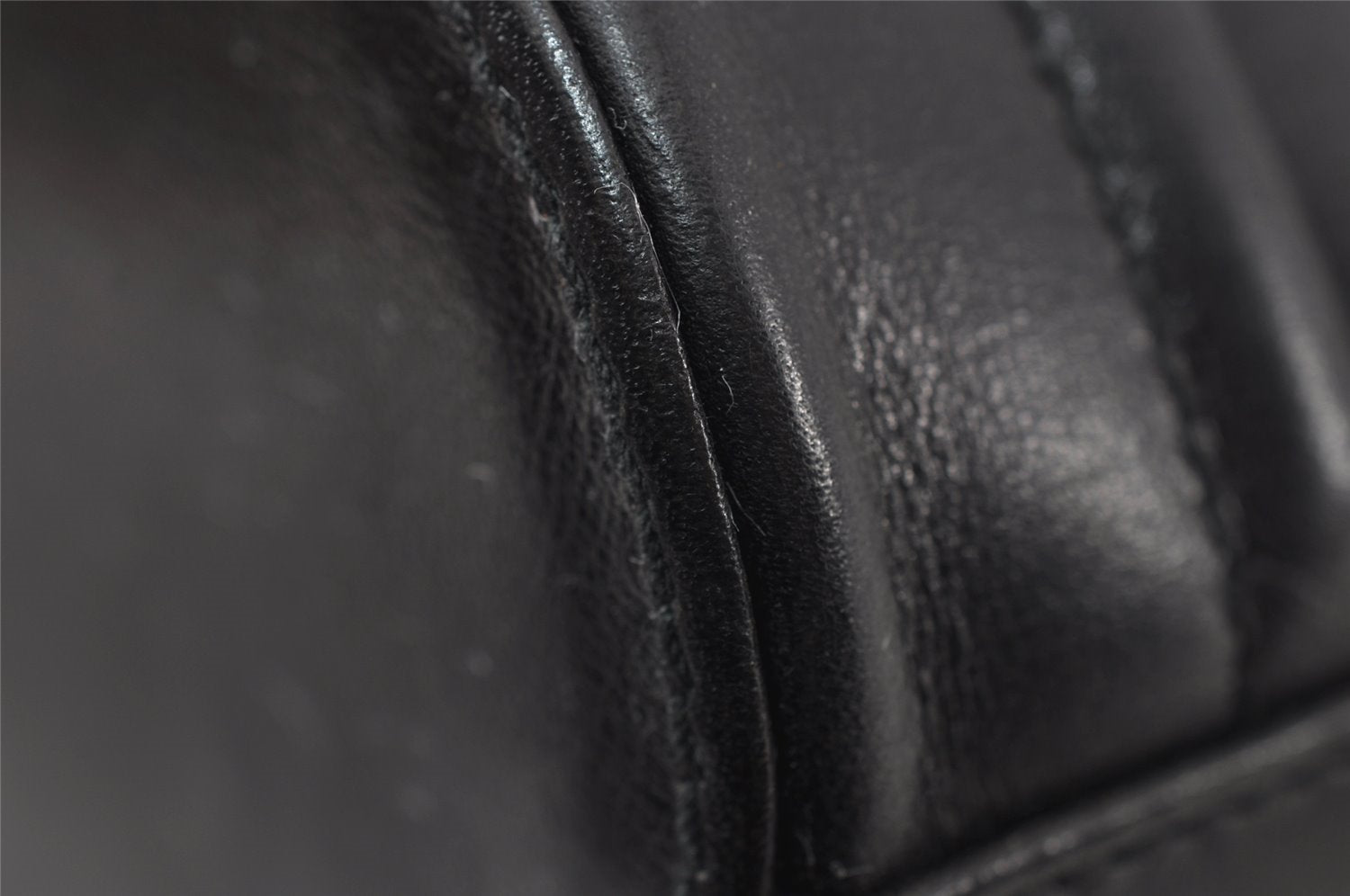 Authentic GUCCI Vintage Shoulder Bag Purse Leather Black 5353I