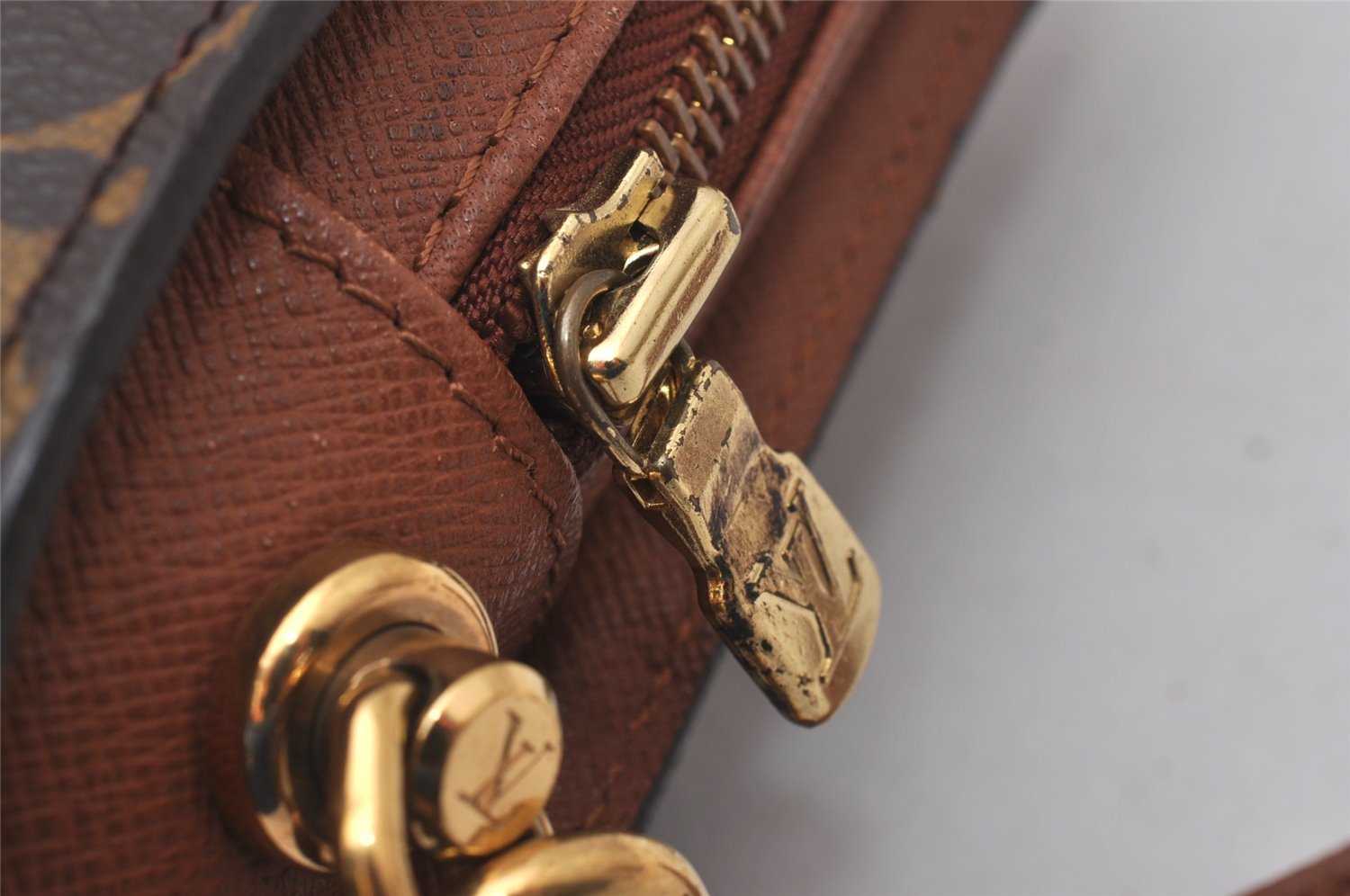 Authentic Louis Vuitton Monogram Orsay Clutch Hand Bag Purse M51790 LV 5374I