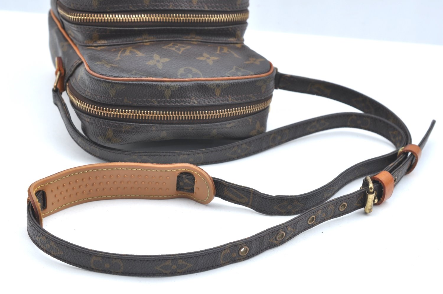 Authentic Louis Vuitton Monogram Amazone Shoulder Cross Body Bag M45236 LV 5395G