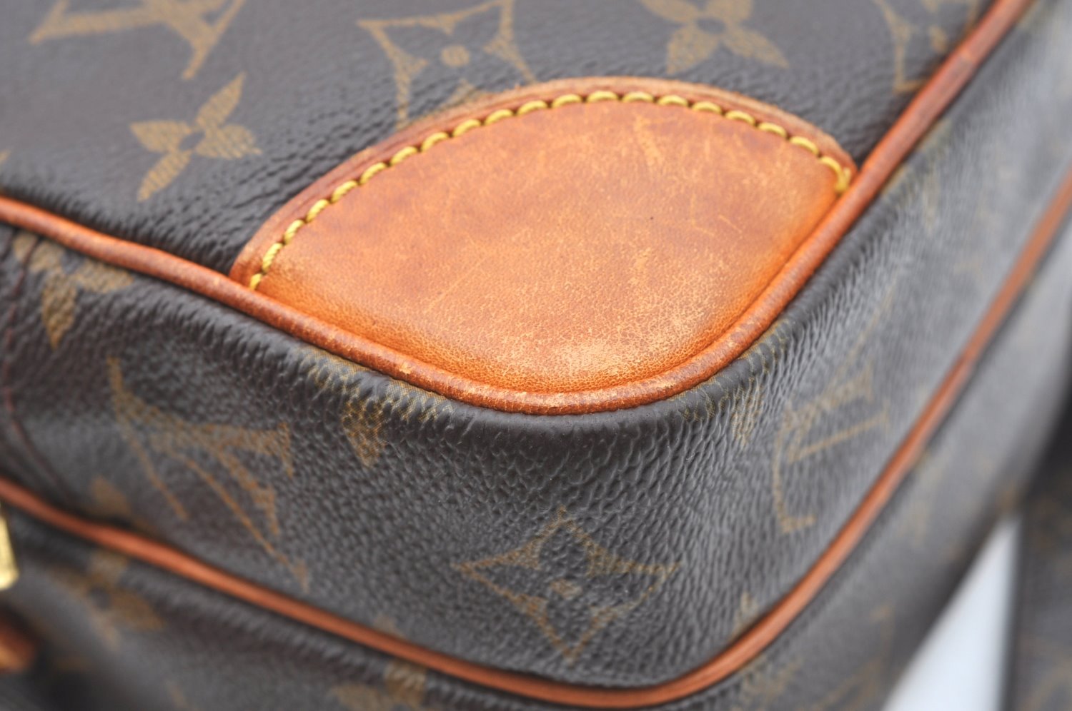 Authentic Louis Vuitton Monogram Amazone Shoulder Cross Body Bag M45236 LV 5395G