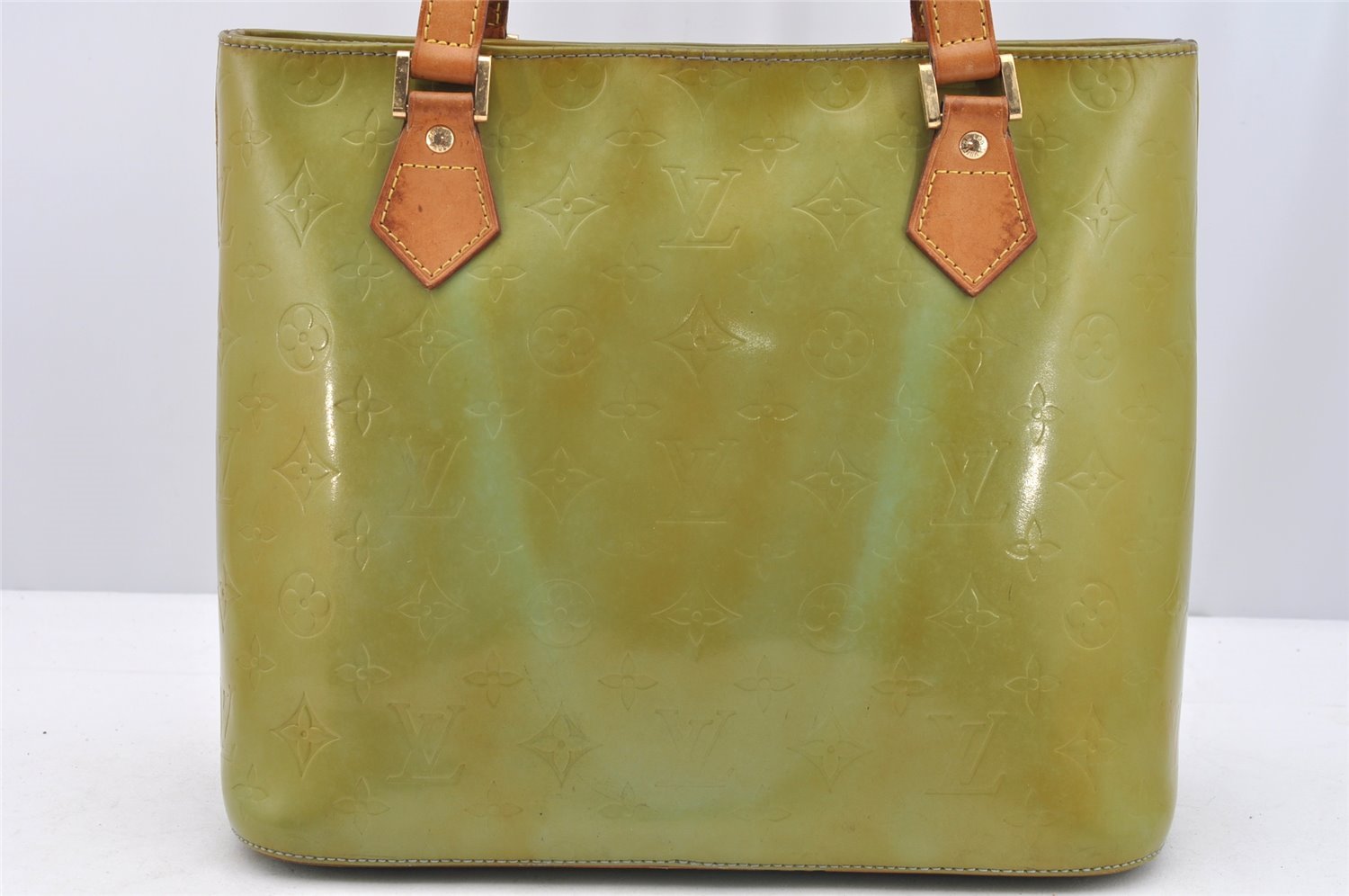 Authentic Louis Vuitton Vernis Houston Shoulder Bag Light Green M91005 LV 5395I