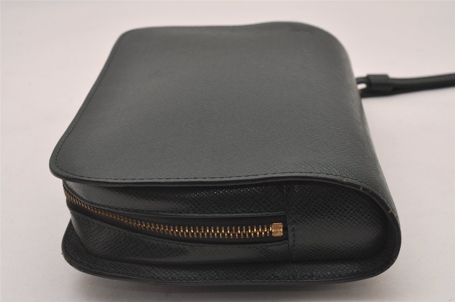 Authentic Louis Vuitton Taiga Baikal Clutch Bag Green M30184 LV 5396I