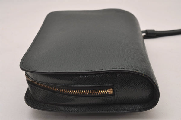 Authentic Louis Vuitton Taiga Baikal Clutch Bag Green M30184 LV 5396I