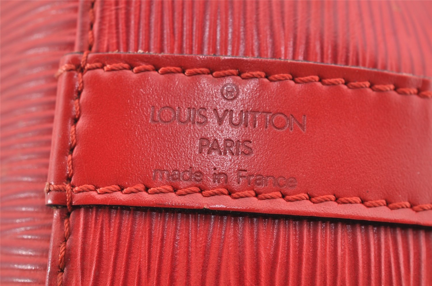 Authentic Louis Vuitton Epi Petit Noe Shoulder Drawstring Bag M44107 Red 5406I