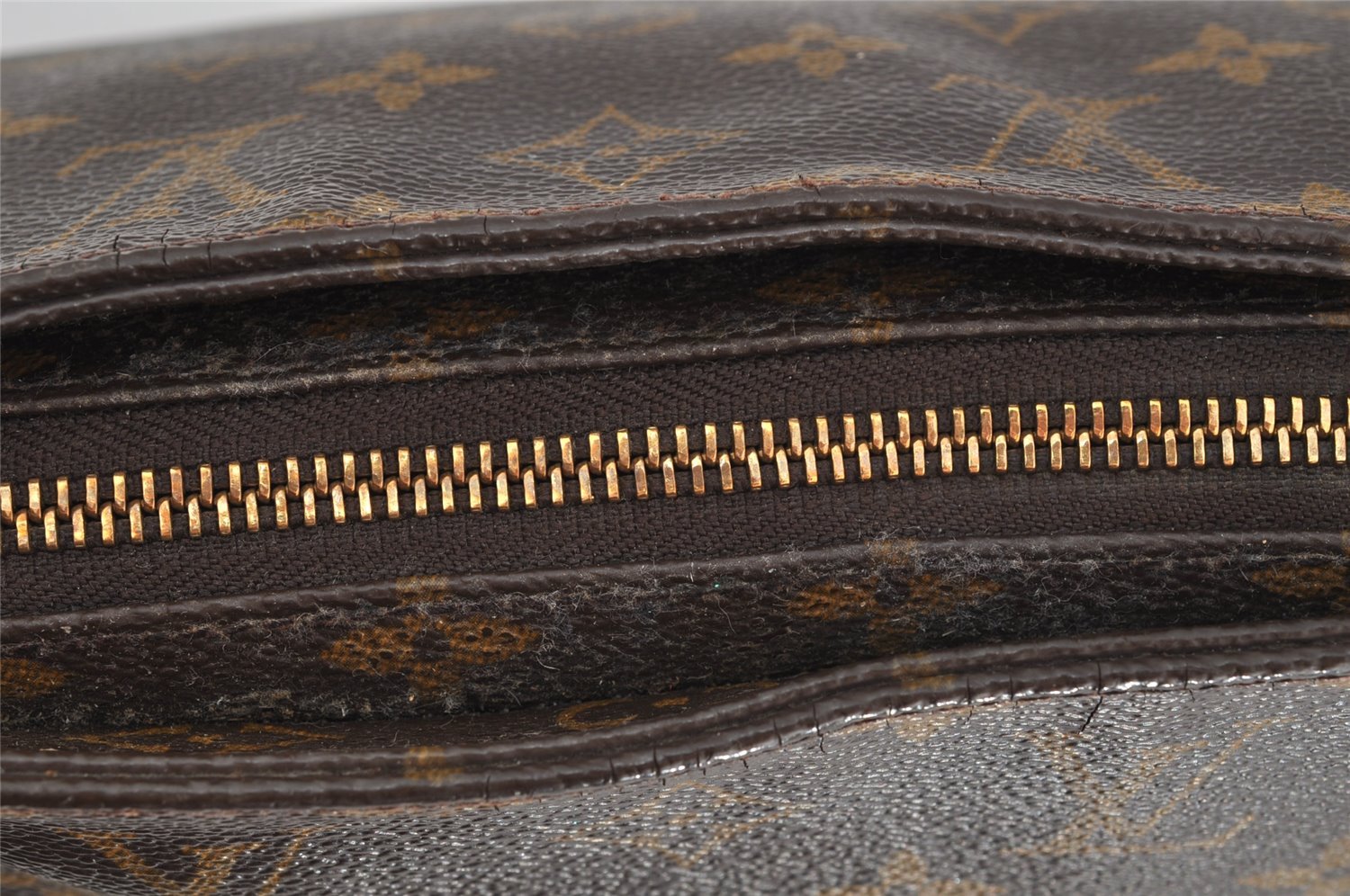 Authentic Louis Vuitton Monogram Looping GM Shoulder Bag M51145 LV 5411I