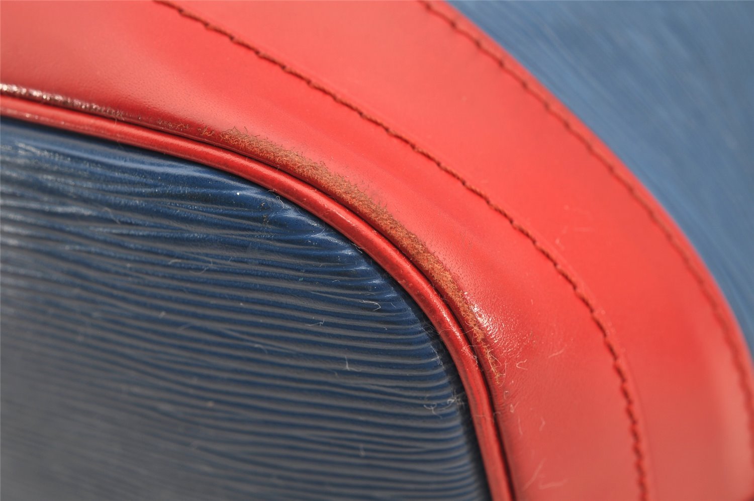 Auth Louis Vuitton Epi Noe Tricolor Red Blue Green M44084 Drawstring Bag 5414I