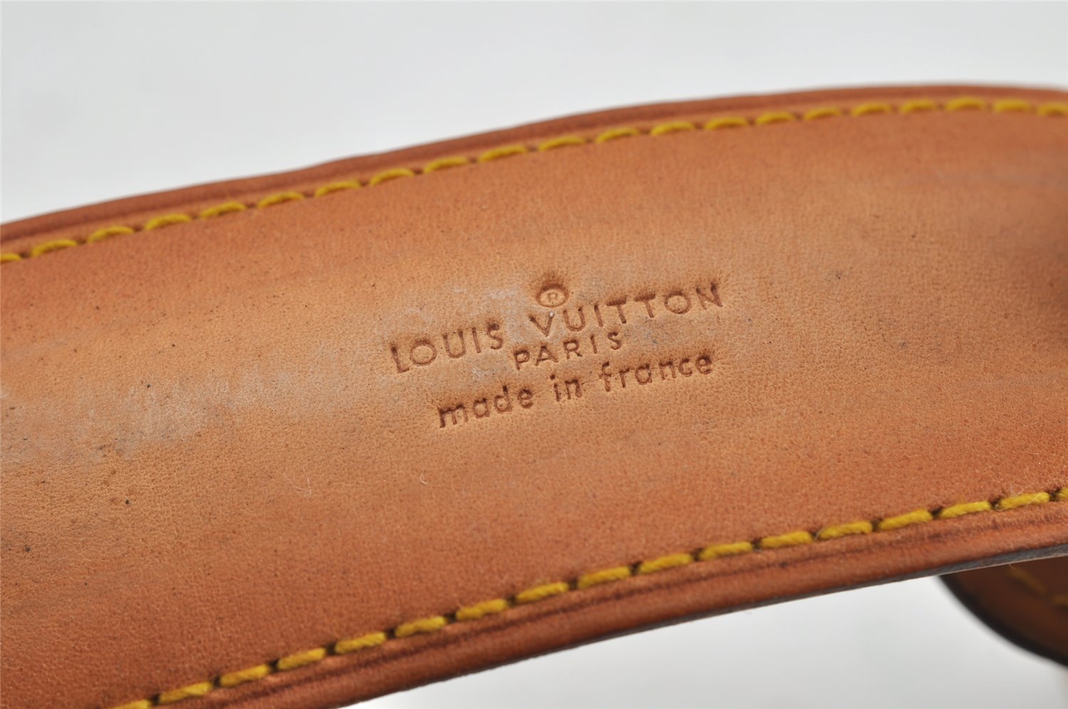 Authentic Louis Vuitton Leather Shoulder Strap Beige 40.6-47.6