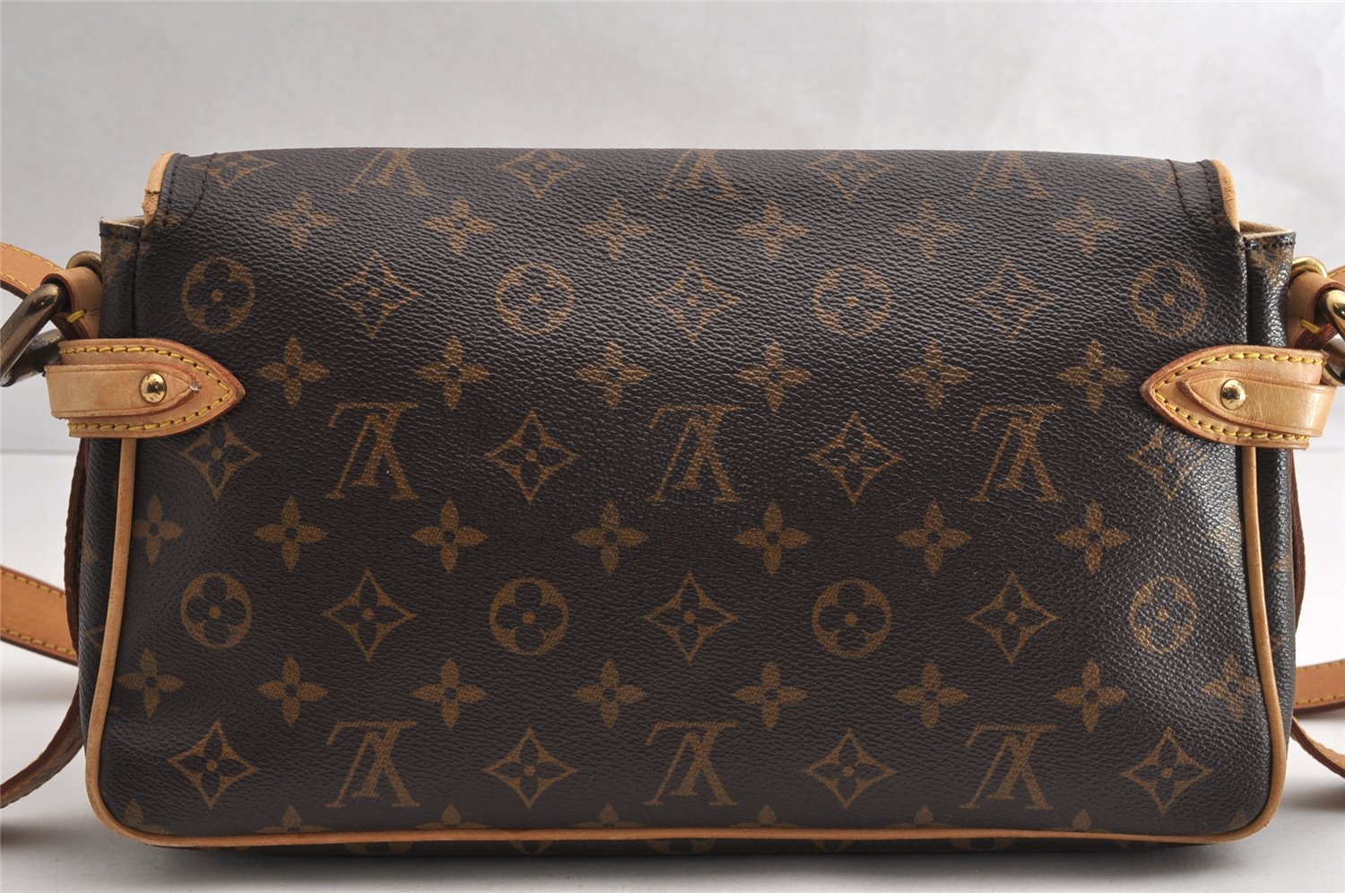 Authentic Louis Vuitton Monogram Hudson PM Shoulder Bag Purse M40027 LV 5427I