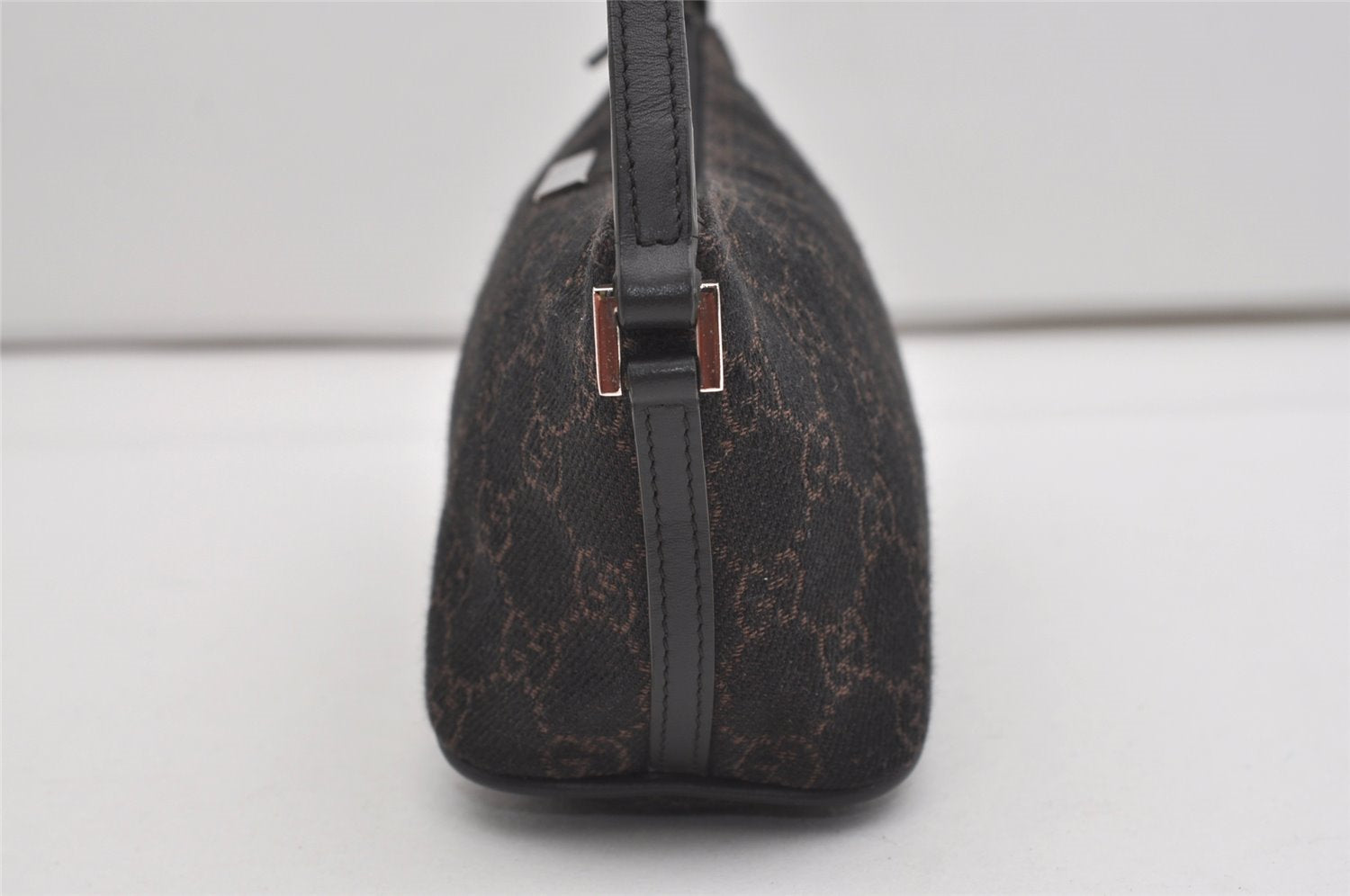 Authentic GUCCI Hand Bag Pouch Purse GG Canvas Leather 07198 Black 5429I