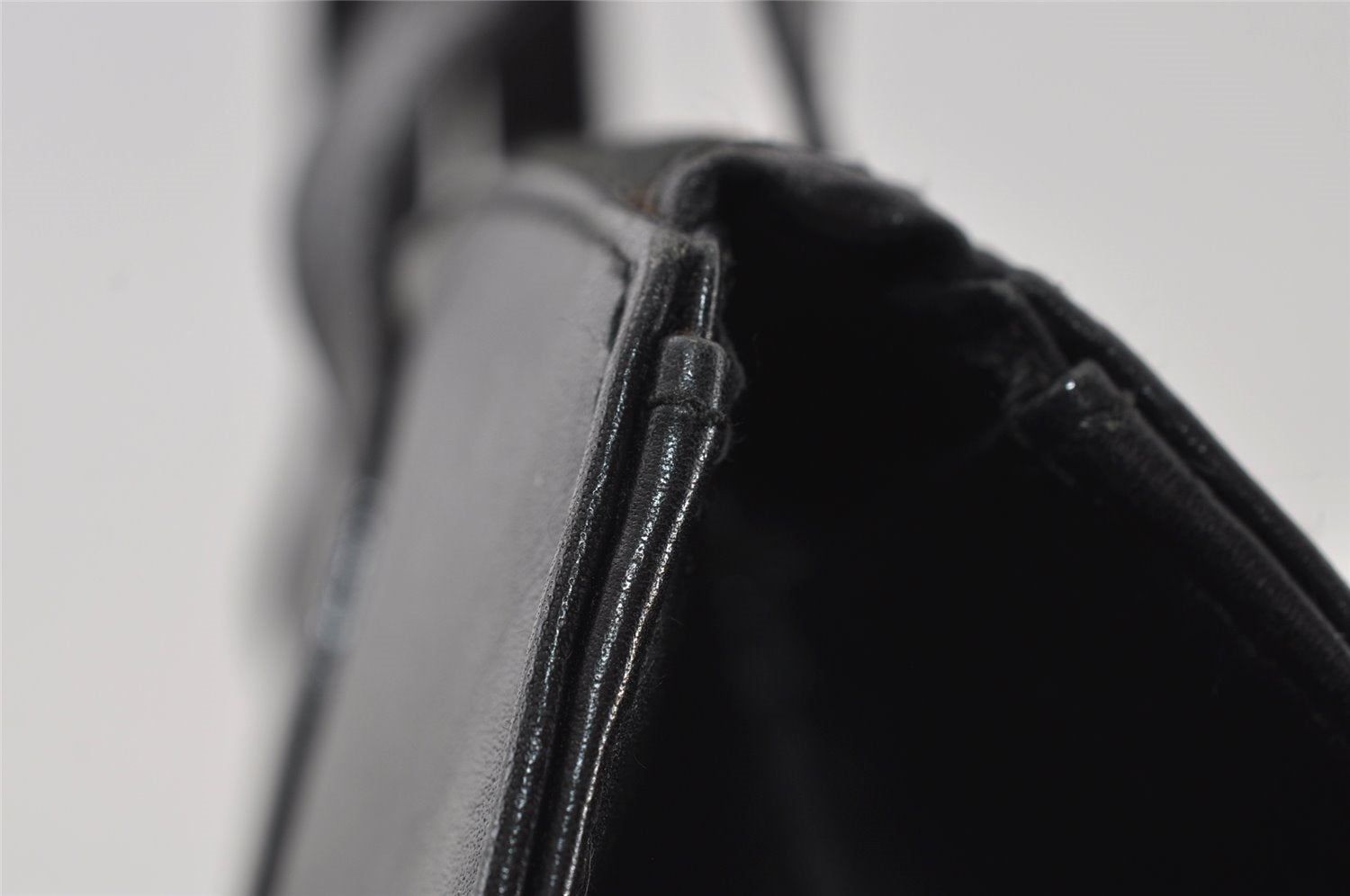 Authentic GUCCI Vintage Shoulder Hand Bag Purse Leather Black 5440I