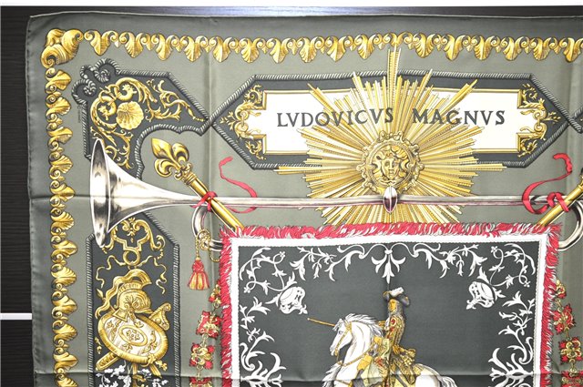 Authentic HERMES Carre 90 Scarf 