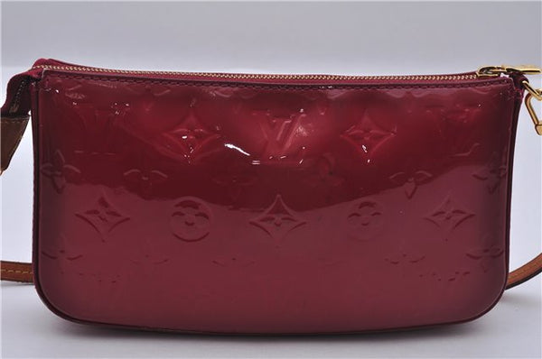 Authentic Louis Vuitton Vernis Pochette Accessoires Pouch Red M91577 LV 5450E