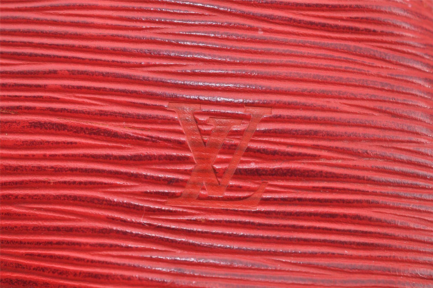 Authentic Louis Vuitton Epi Petit Noe Shoulder Drawstring Bag M44107 Red 5453I