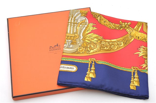 Authentic HERMES Carre 90 Scarf 