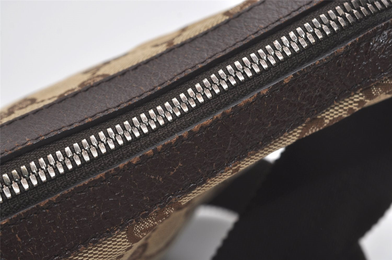 Authentic GUCCI Shoulder Cross Body Bag GG Canvas Leather 35098 Brown 5460I