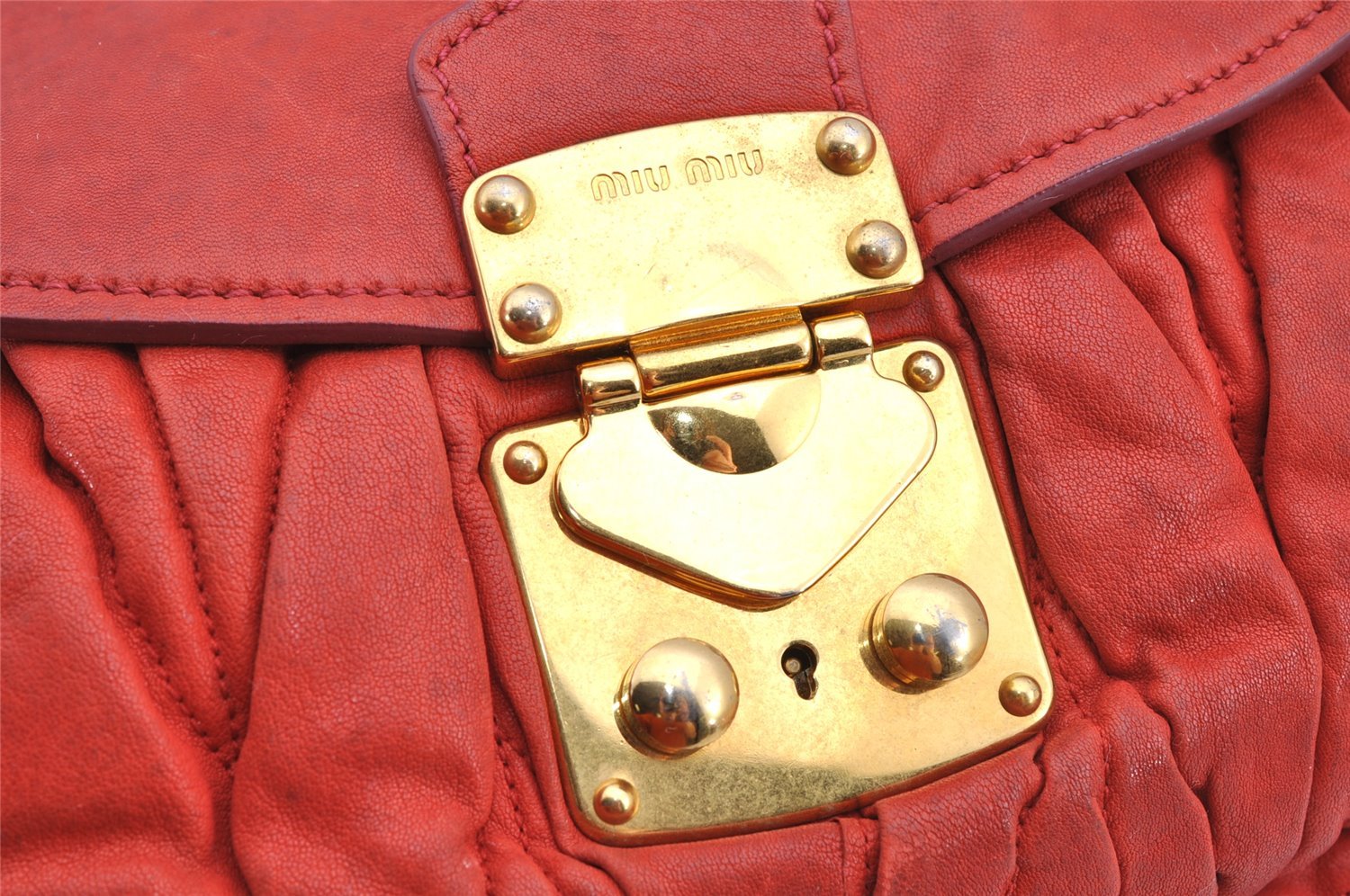 Authentic MIU MIU Matelasse Vintage Leather 2Way Shoulder Hand Bag Red 5461I