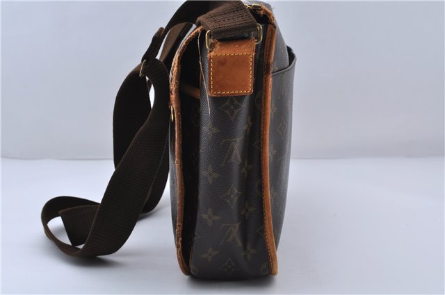 Auth LOUIS VUITTON Monogram Messenger Bosphore GM Shoulder Bag M40105 LV 5463C