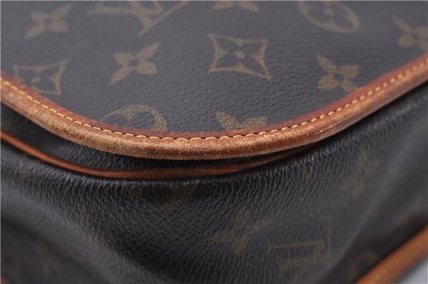 Auth LOUIS VUITTON Monogram Messenger Bosphore GM Shoulder Bag M40105 LV 5463C
