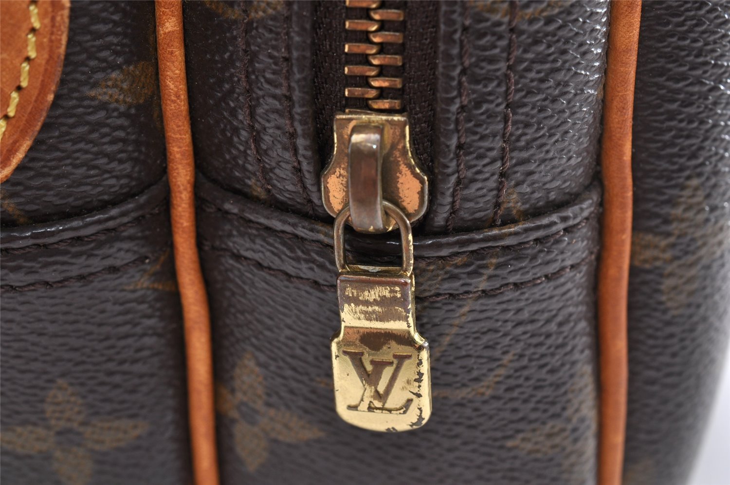 Authentic Louis Vuitton Monogram Reporter PM Shoulder Bag M45254 LV Junk 5478I