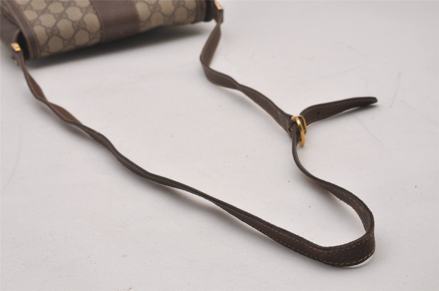 Authentic GUCCI Shoulder Cross Body Bag Purse GG PVC Leather Brown Junk 5487I