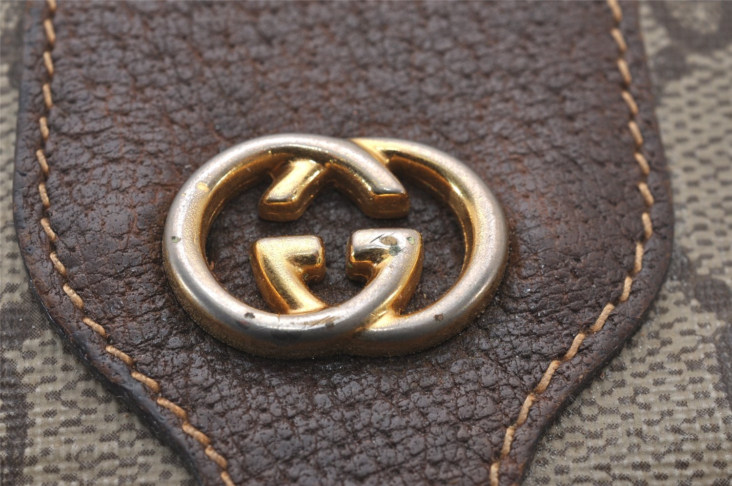 Authentic GUCCI Shoulder Cross Body Bag Purse GG PVC Leather Brown Junk 5487I