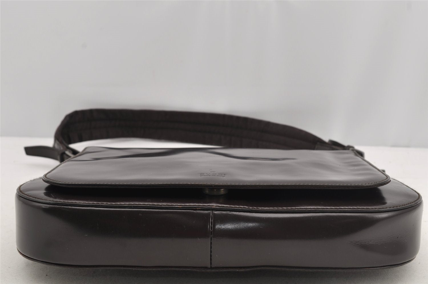 Authentic GUCCI Vintage Shoulder Bag Purse Leather 0013195 Brown 5488I