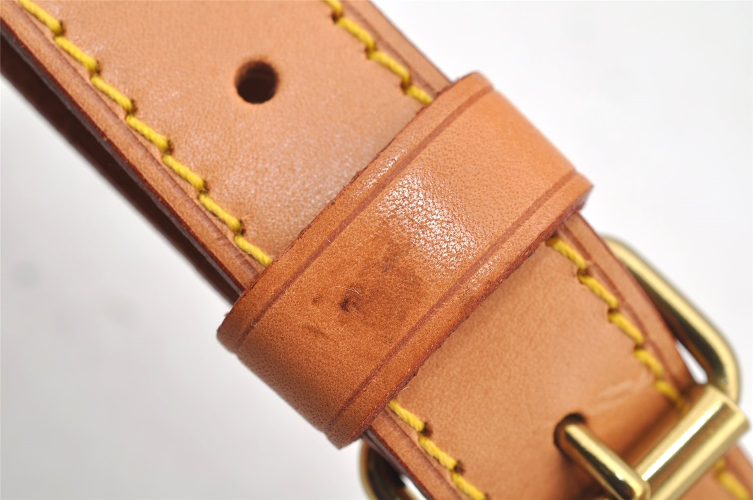 Authentic Louis Vuitton Leather Shoulder Strap Beige 39-46.1