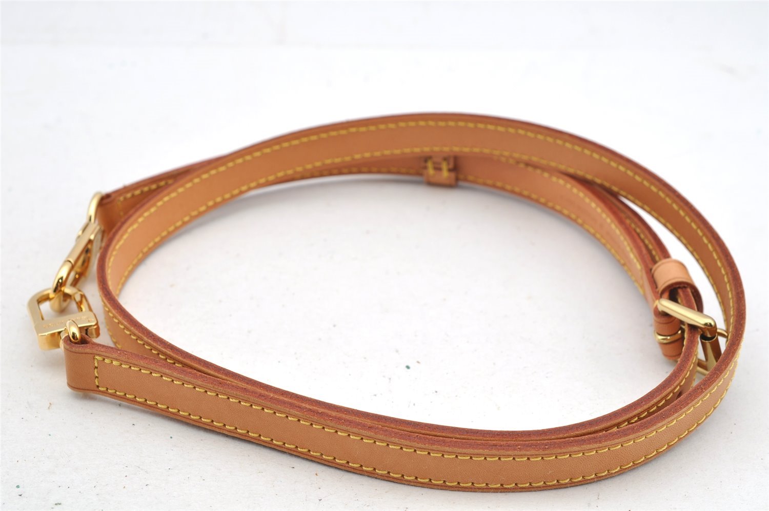 Authentic Louis Vuitton Leather Shoulder Strap Beige 40.2-46.9