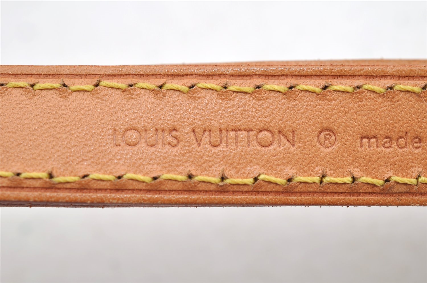 Authentic Louis Vuitton Leather Shoulder Strap Beige 40.2-46.9