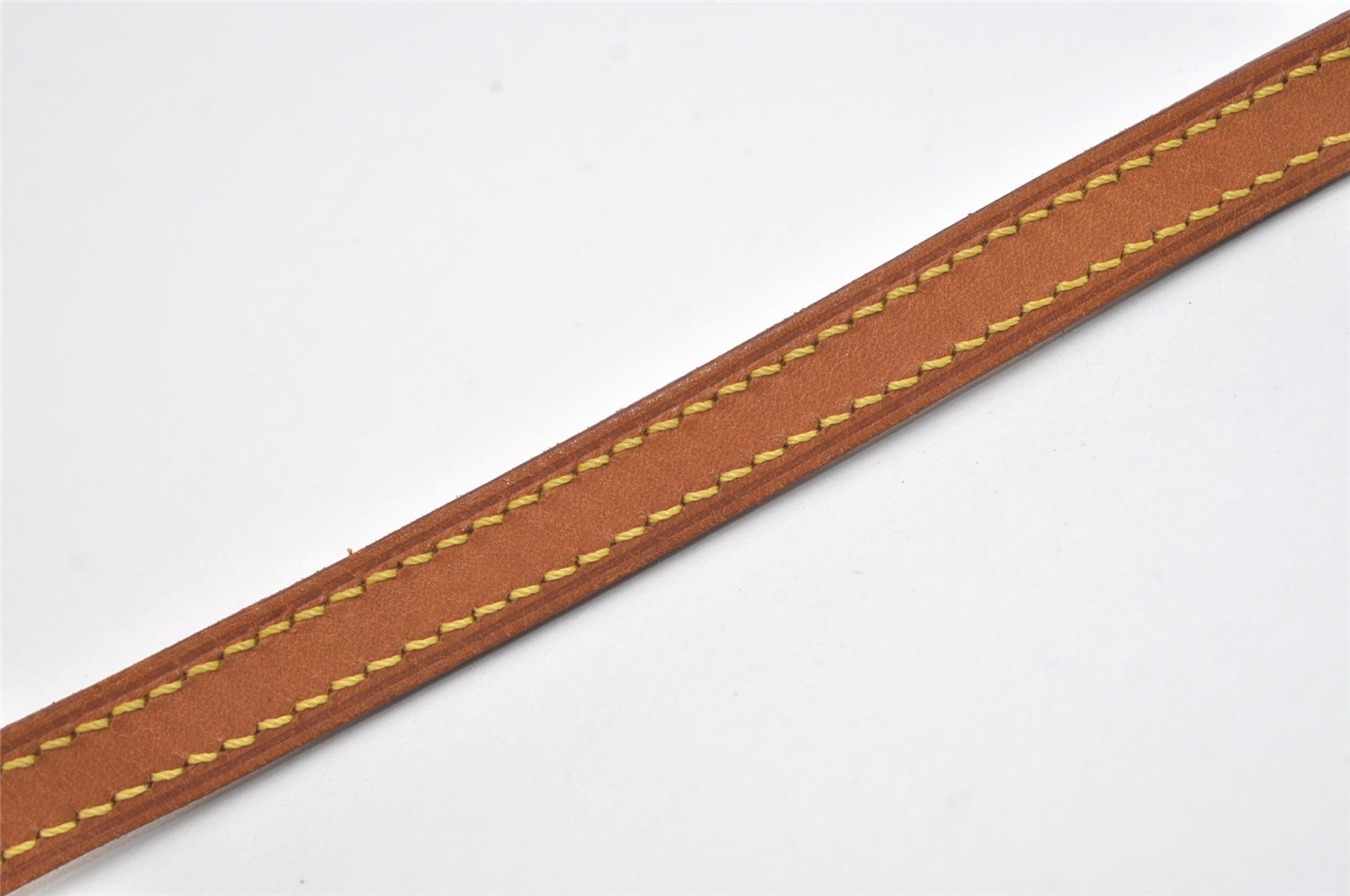 Authentic Louis Vuitton Leather Shoulder Strap Beige 47.2