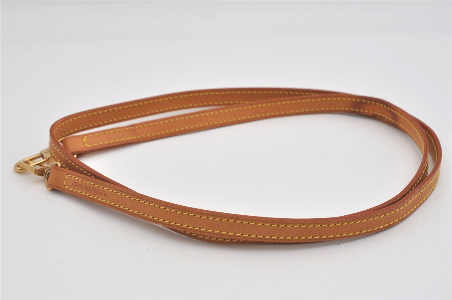 Authentic Louis Vuitton Leather Shoulder Strap Beige 46.9