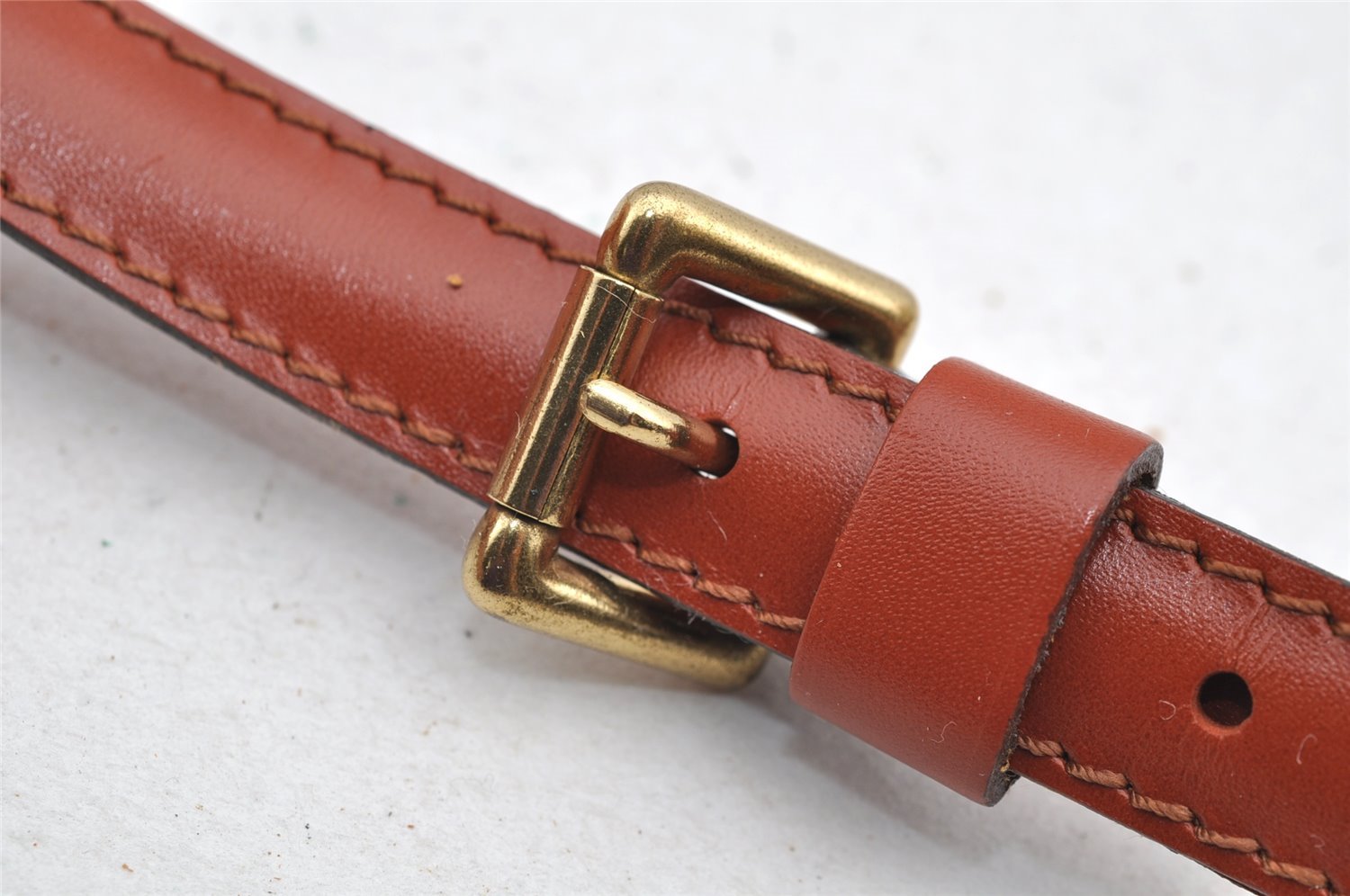 Authentic Louis Vuitton Leather Shoulder Strap Brown 40.2-47