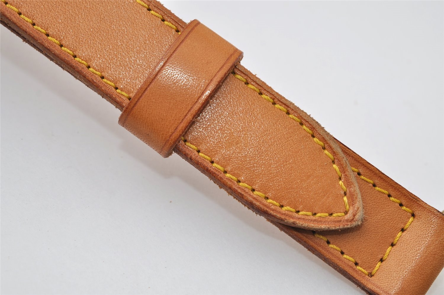 Authentic Louis Vuitton Leather Shoulder Strap Beige 40.4-47.2