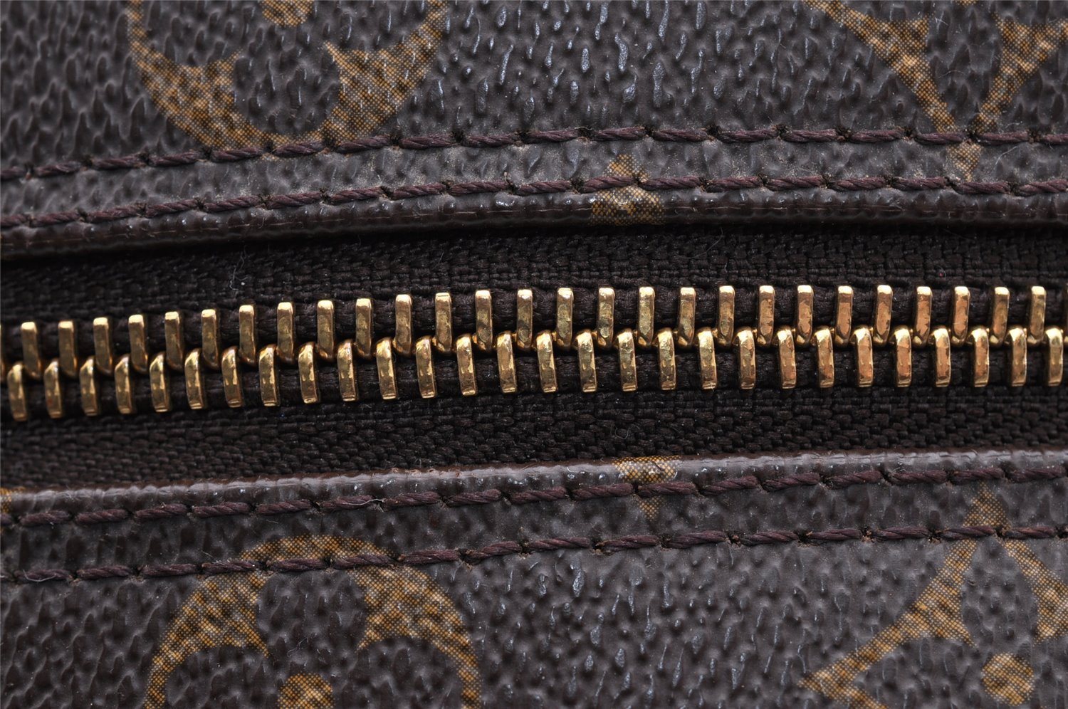 Authentic Louis Vuitton Monogram Blois Shoulder Cross Body Bag M51221 LV 5510I