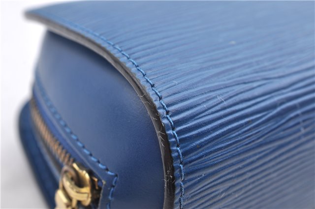Authentic LOUIS VUITTON Epi Dauphine Cosmetic Pouch Blue M48445 LV 5526C