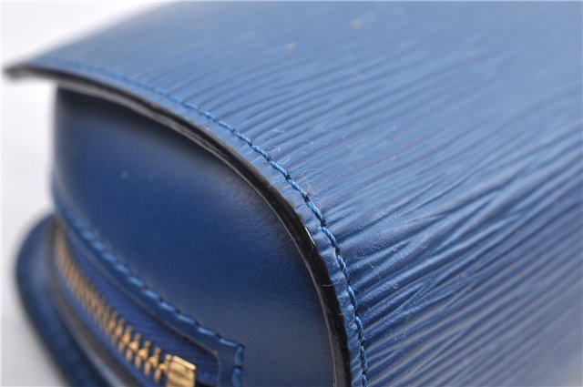 Authentic LOUIS VUITTON Epi Dauphine Cosmetic Pouch Blue M48445 LV 5526C