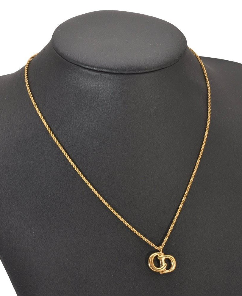 Authentic Christian Dior Gold Tone Chain Pendant Necklace CD 5526I