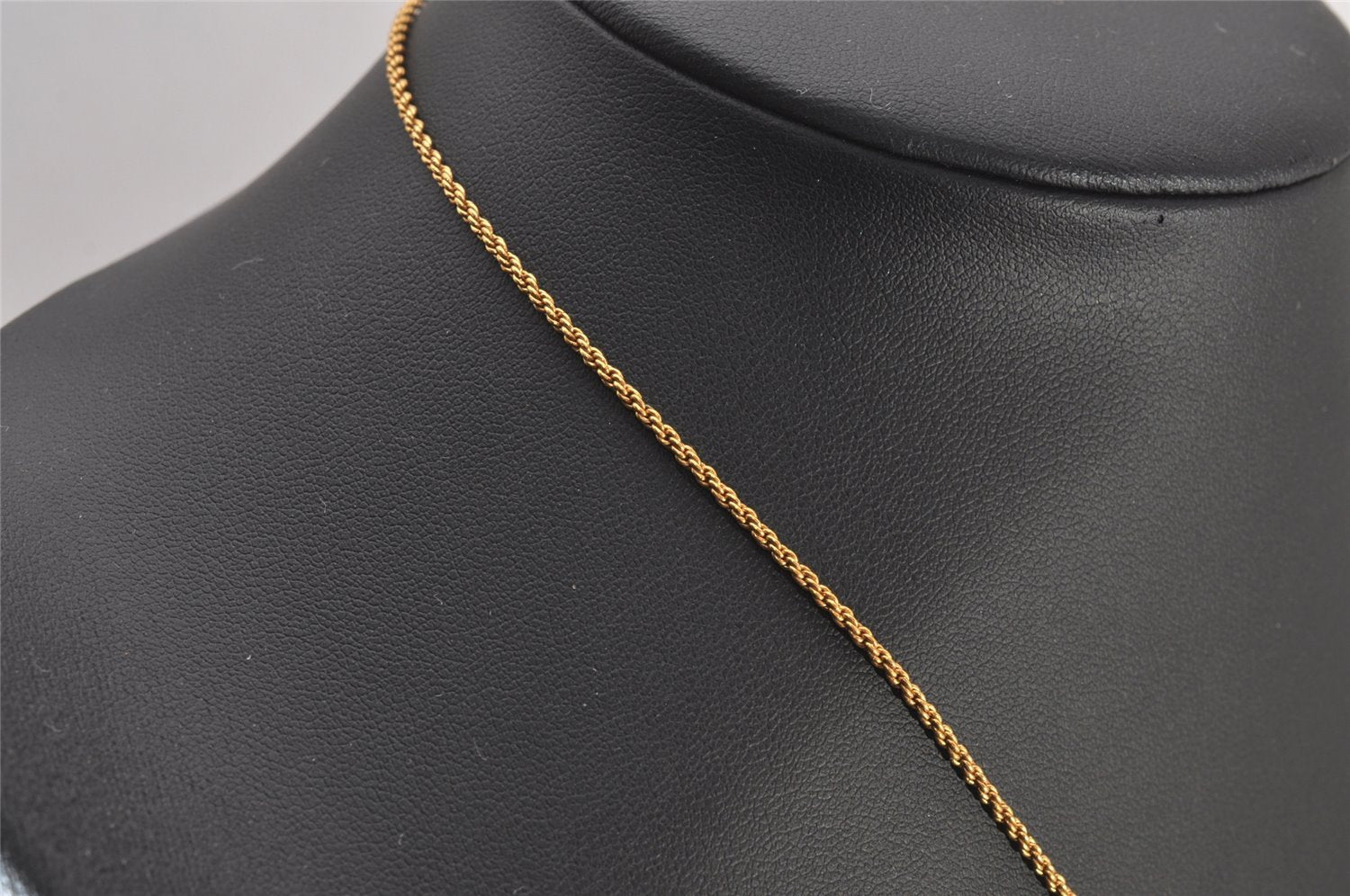 Authentic Christian Dior Gold Tone Chain Pendant Necklace CD 5526I