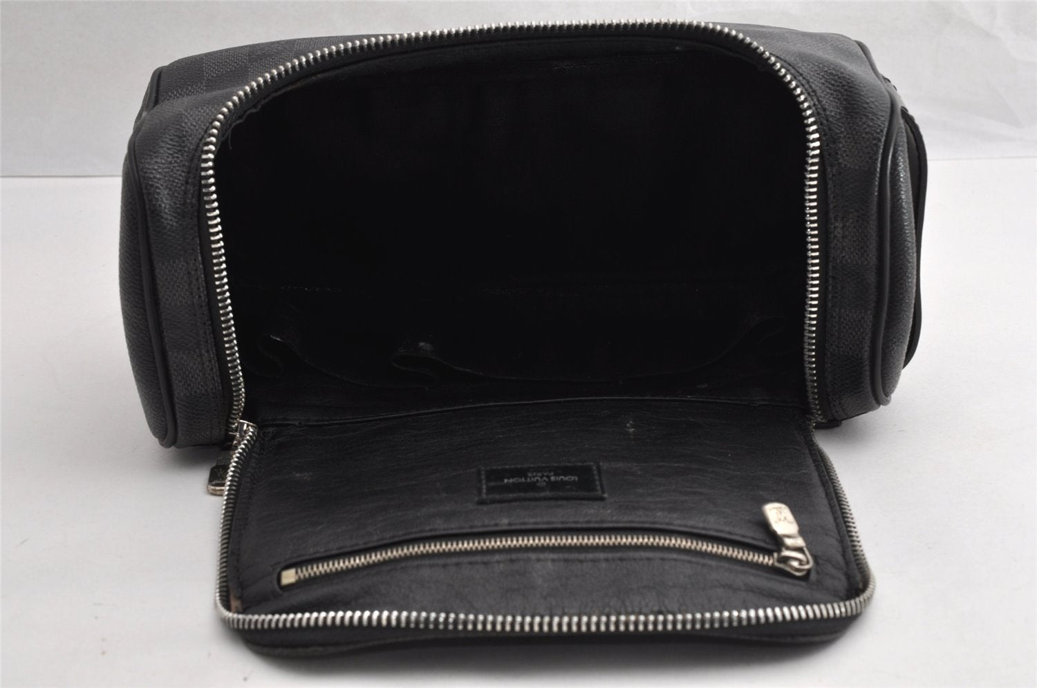 Authentic Louis Vuitton Damier Graphite Toiletry Hand Bag Pouch N47625 LV 5539I