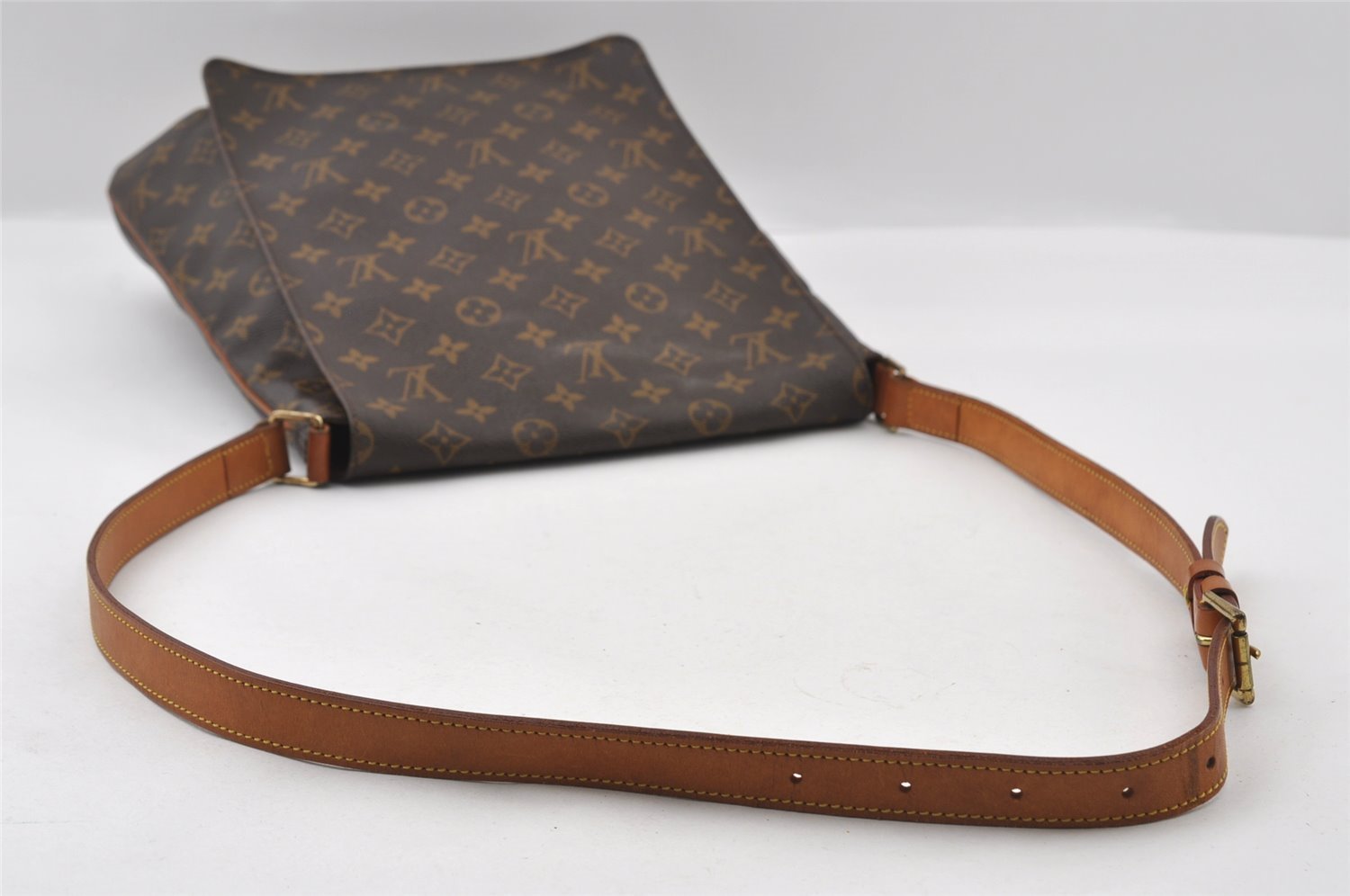 Authentic Louis Vuitton Monogram Musette Shoulder Cross Body Bag M51256 LV 5550I