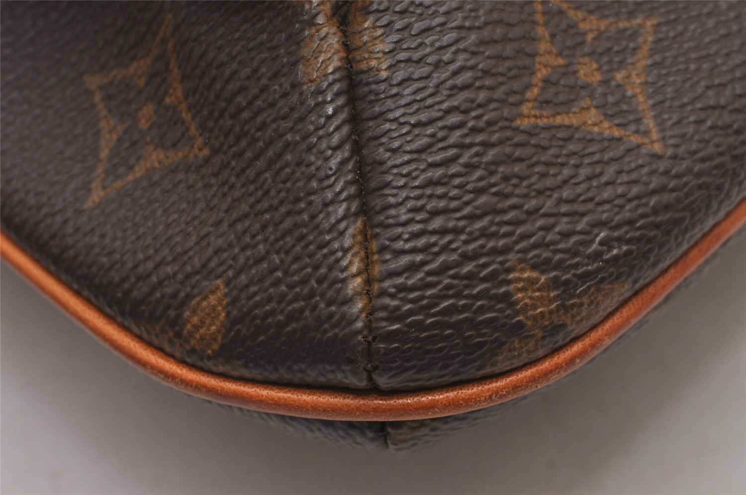 Authentic Louis Vuitton Monogram Musette Tango Shoulder Bag M51257 LV 5560I