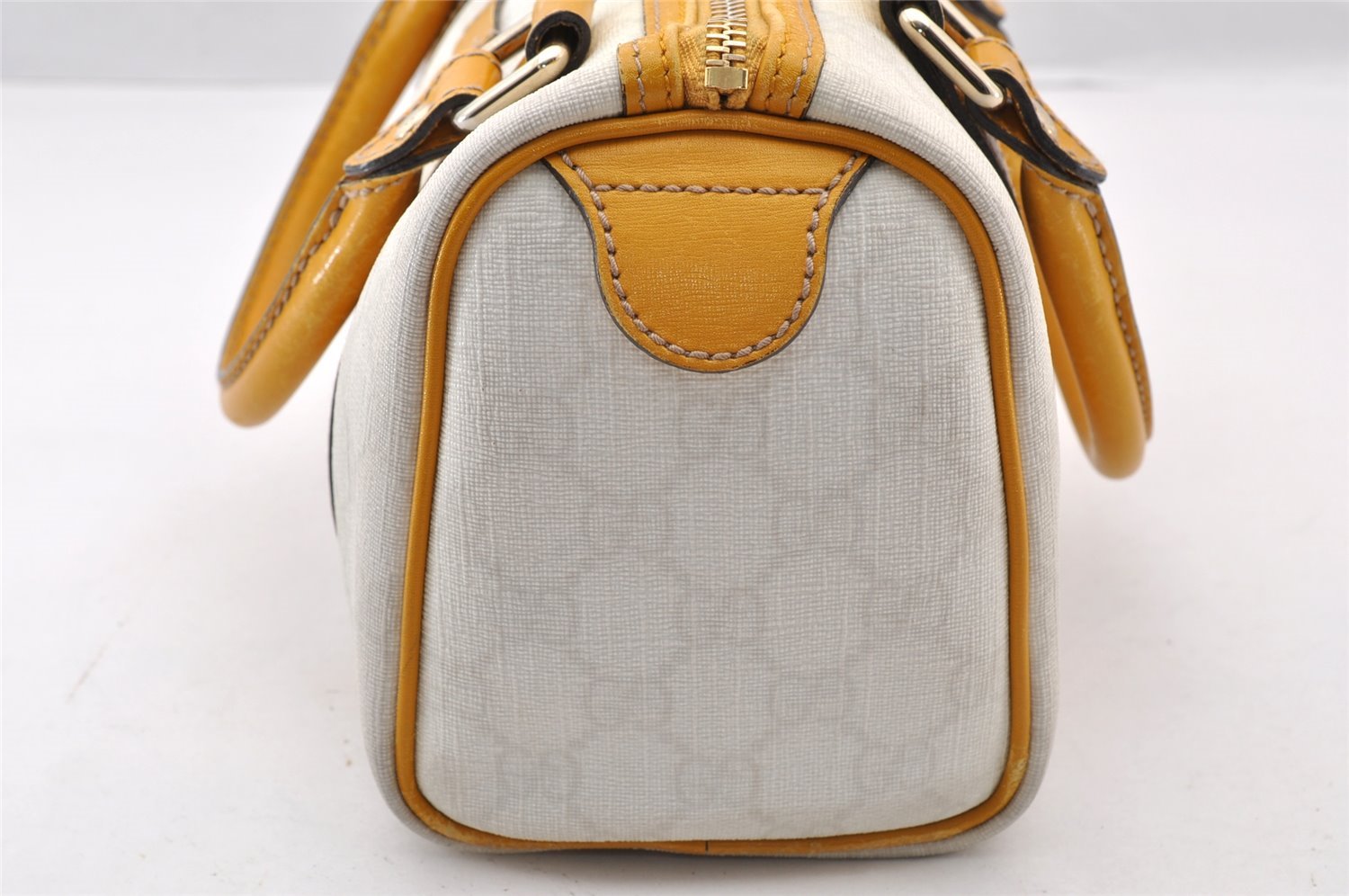 Authentic GUCCI Hand Boston Bag Purse GG PVC Leather 193604 White 5564I
