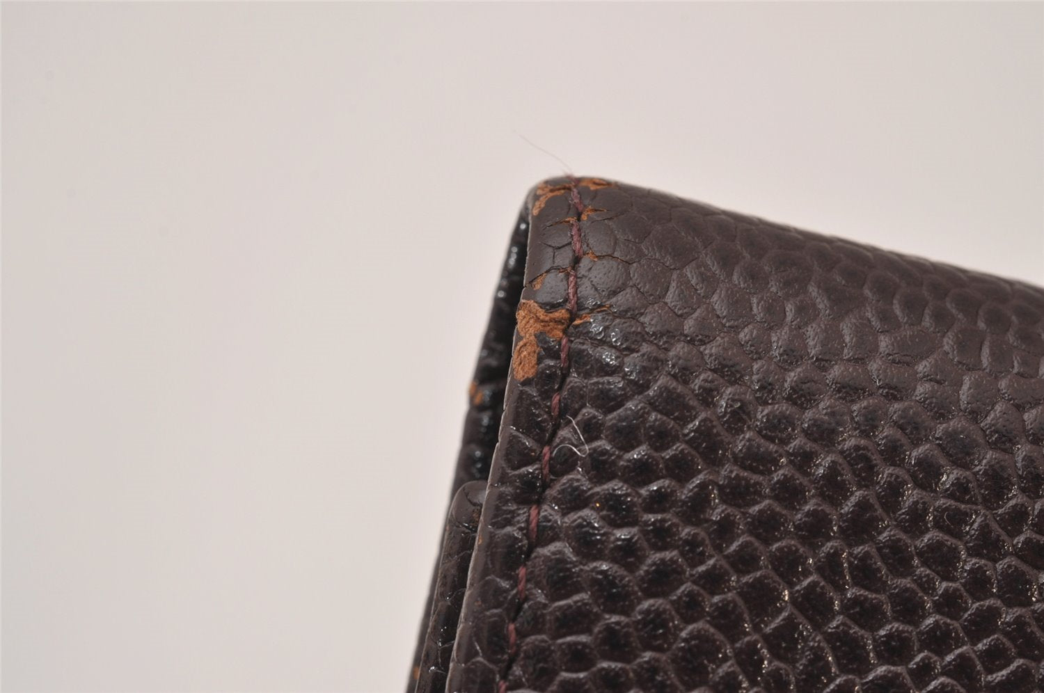 Authentic CHANEL Caviar Skin Vintage CC Logo Trifold Wallet Purse Wine Red 5566I