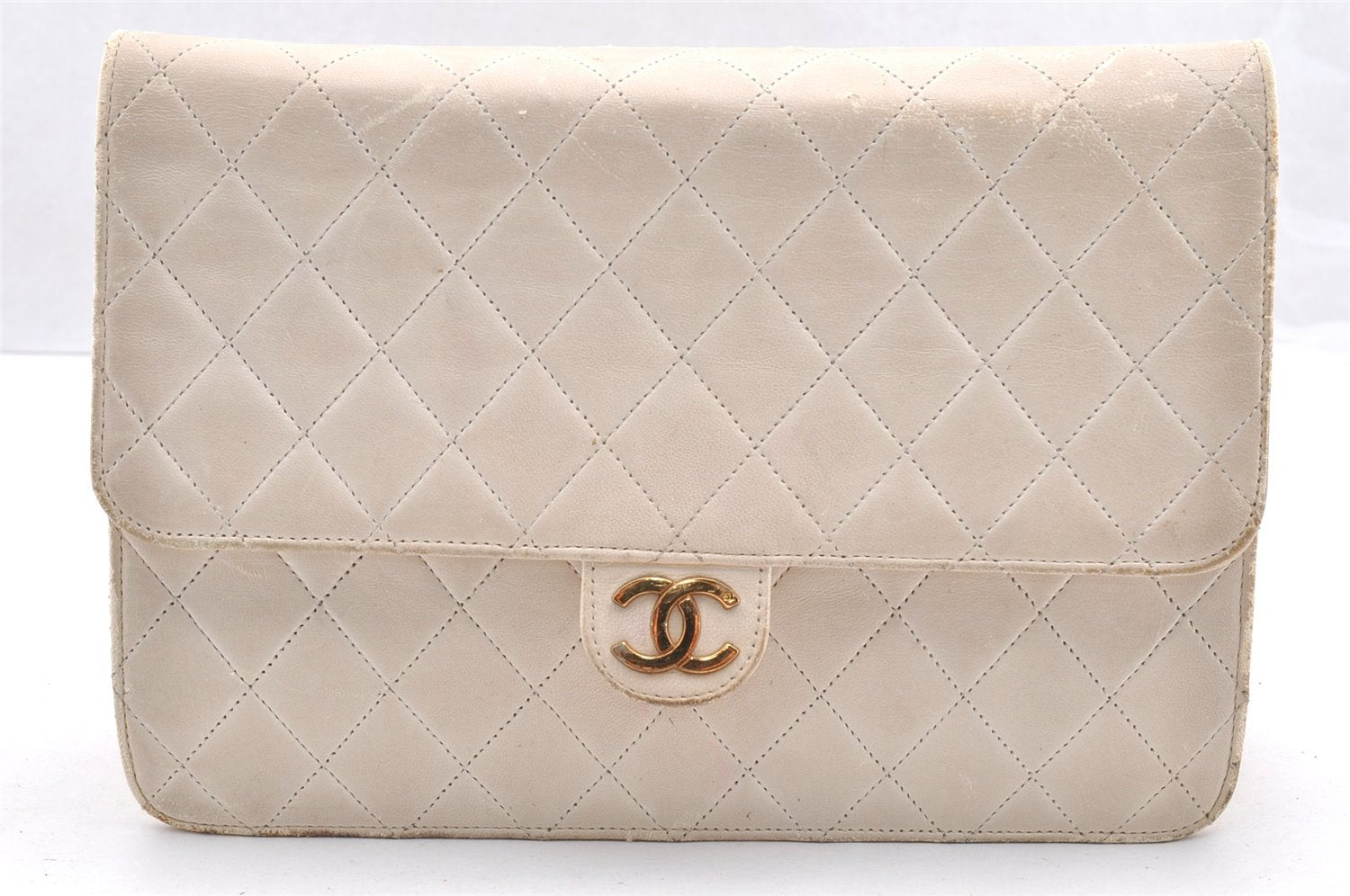 Authentic CHANEL Calf Skin Matelasse Chain Shoulder Bag White CC Junk 5580I