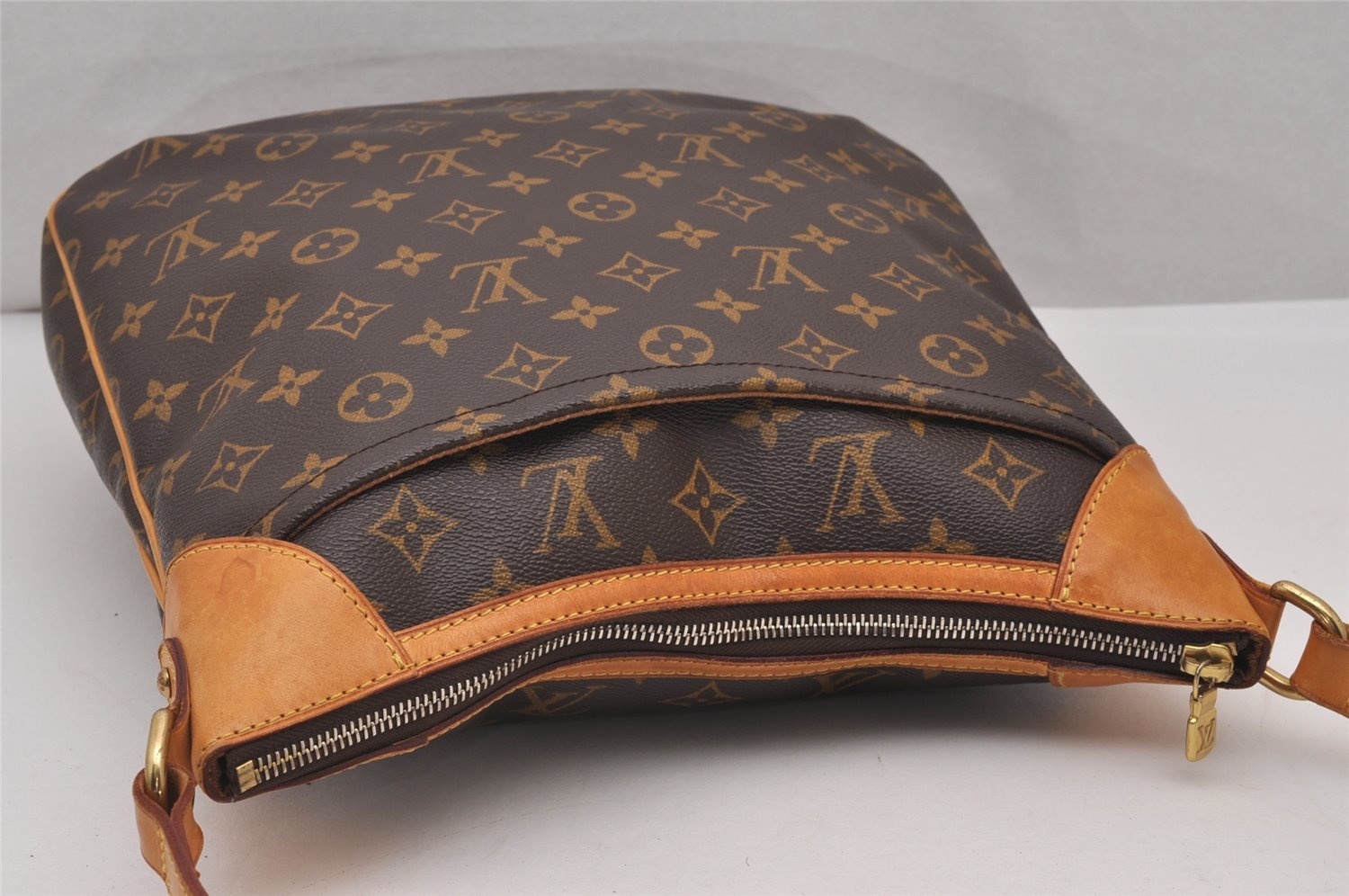 Authentic Louis Vuitton Monogram Odeon MM Shoulder Cross Bag M56389 LV 5589I