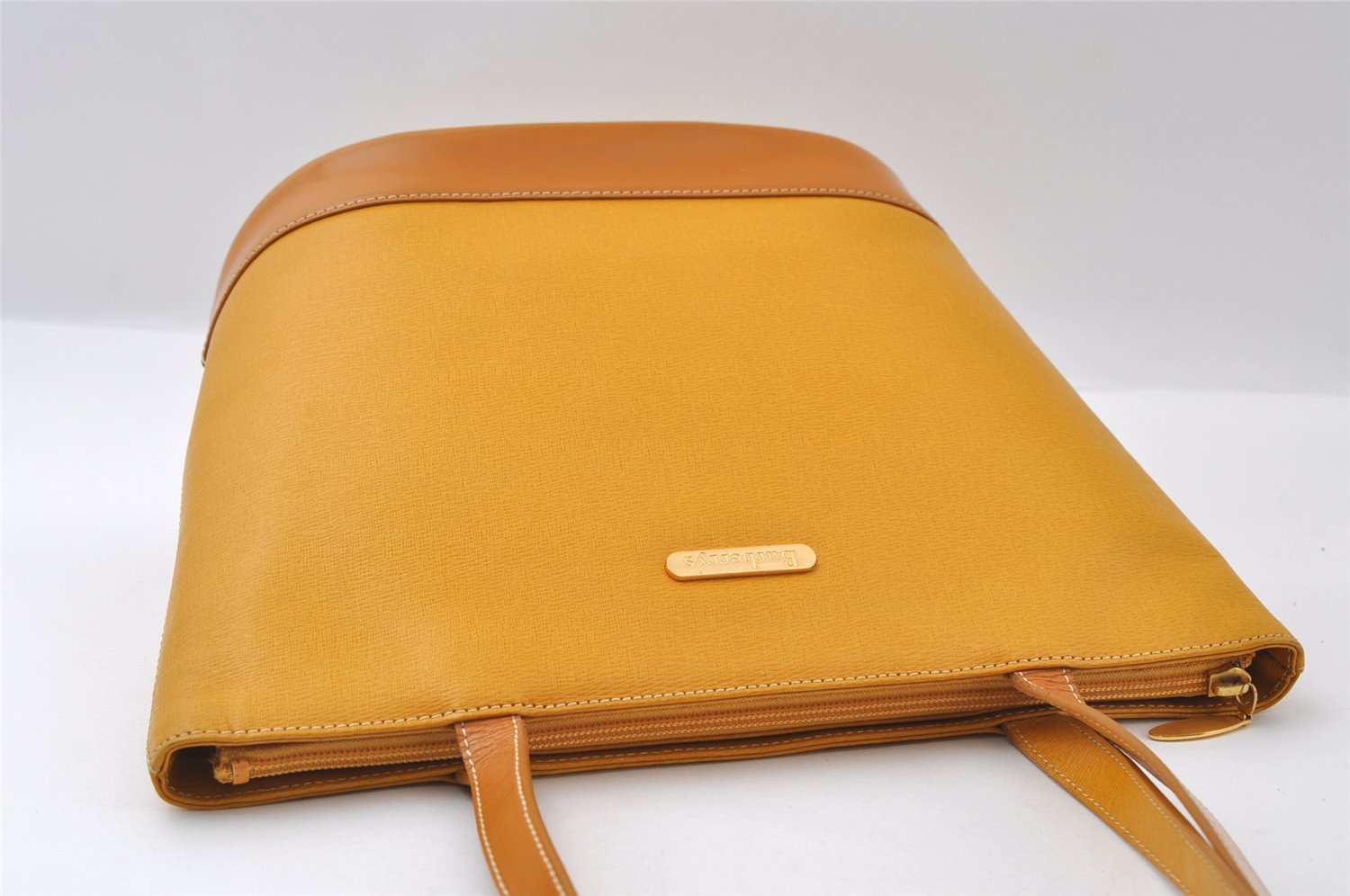 Authentic Burberrys Vintage Leather Shoulder Tote Bag Yellow 5598I