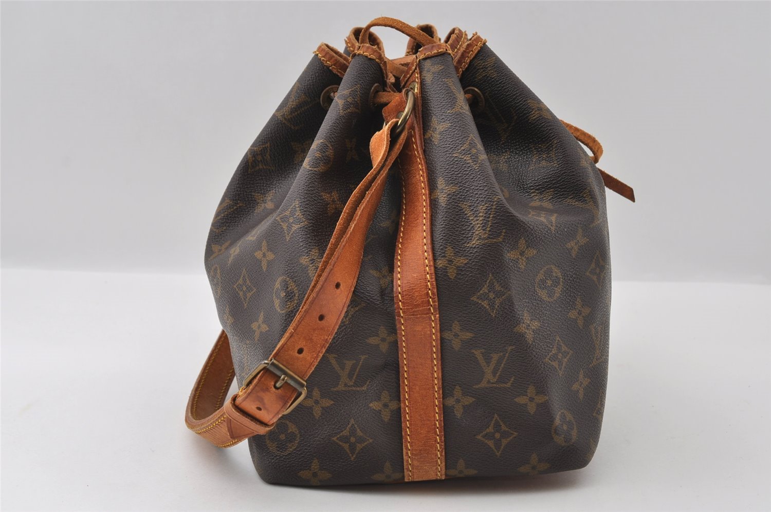 Authentic Louis Vuitton Monogram Petit Noe M42226 Shoulder Drawstring Bag 5615I