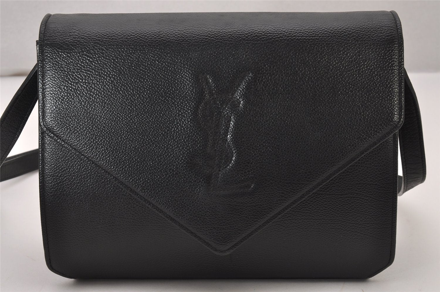 Authentic YVES SAINT LAURENT Shoulder Cross Body Bag Purse Leather Black 5626I