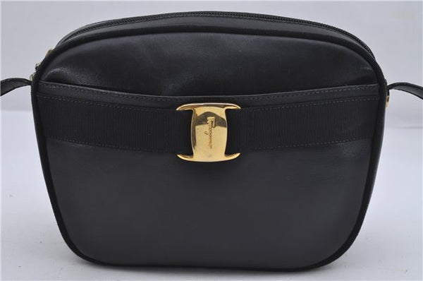Authentic Salvatore Ferragamo Vara Shoulder Cross Body Bag Leather Black 5633D